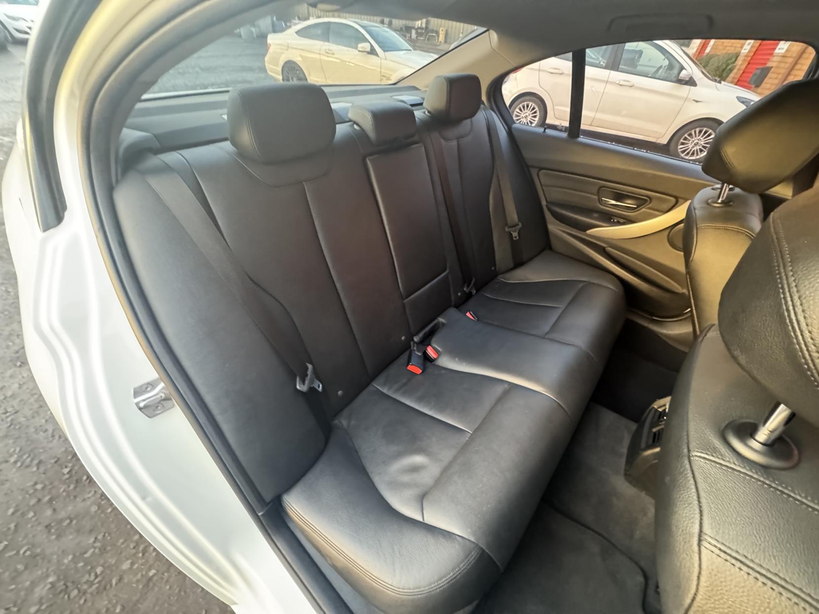 BMW 3 Series 2.0 320d ED Plus Saloon 4dr Diesel Manual Euro 6 (s/s) (163 ps)