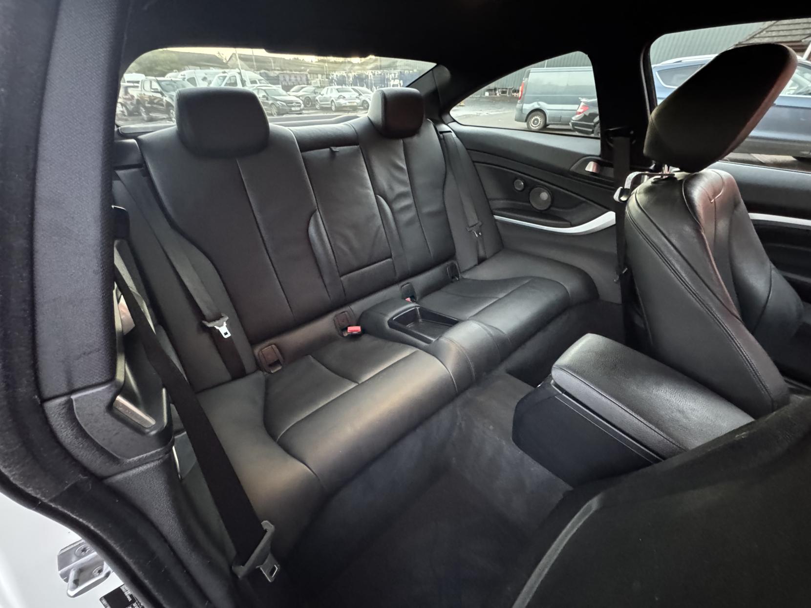 BMW 4 Series 2.0 420i M Sport Coupe 2dr Petrol Auto Euro 6 (s/s) (184 ps)