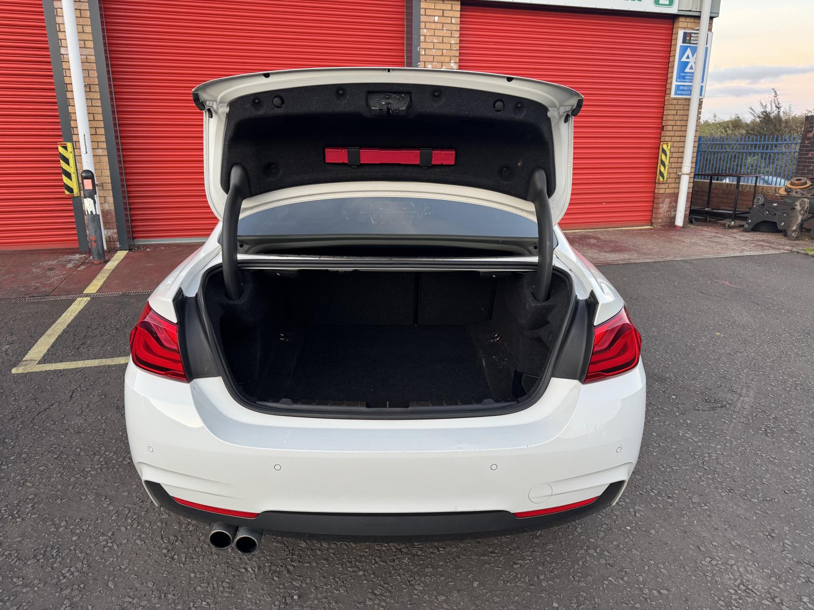 BMW 4 Series 2.0 420i M Sport Coupe 2dr Petrol Auto Euro 6 (s/s) (184 ps)