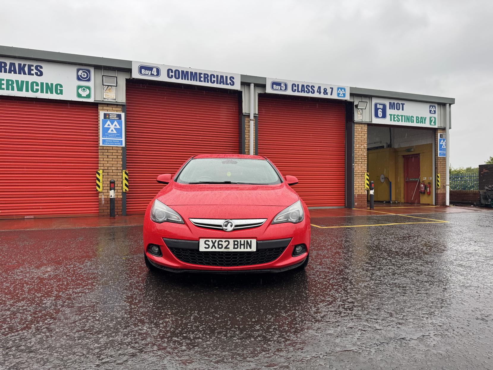 Vauxhall Astra GTC 1.4T 16V SRi Coupe 3dr Petrol Manual Euro 5 (s/s) (120 ps)