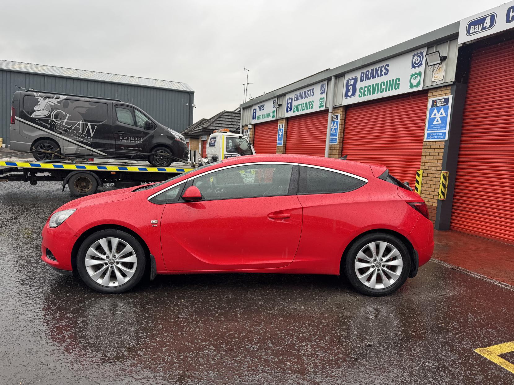 Vauxhall Astra GTC 1.4T 16V SRi Coupe 3dr Petrol Manual Euro 5 (s/s) (120 ps)