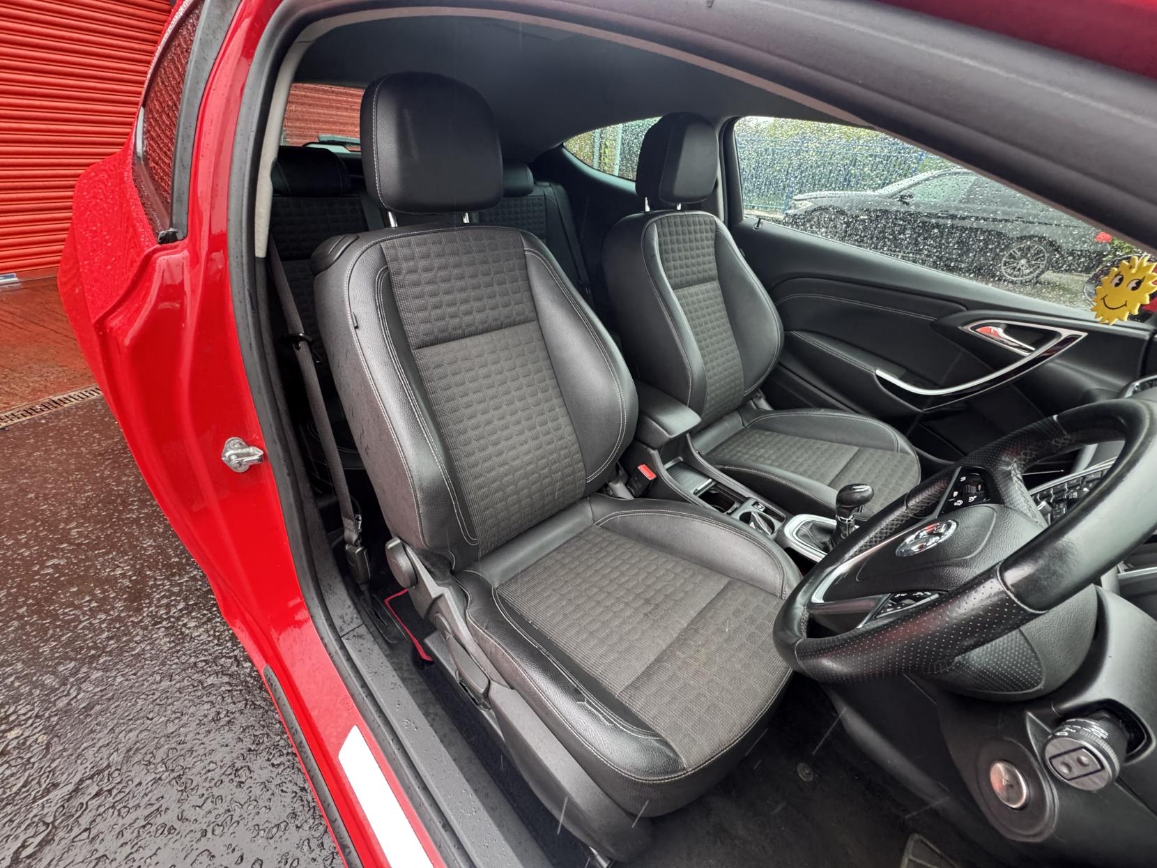Vauxhall Astra GTC 1.4T 16V SRi Coupe 3dr Petrol Manual Euro 5 (s/s) (120 ps)