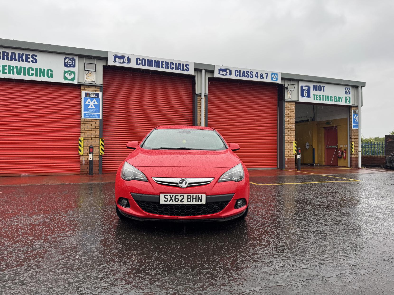 Vauxhall Astra GTC 1.4T 16V SRi Coupe 3dr Petrol Manual Euro 5 (s/s) (120 ps)