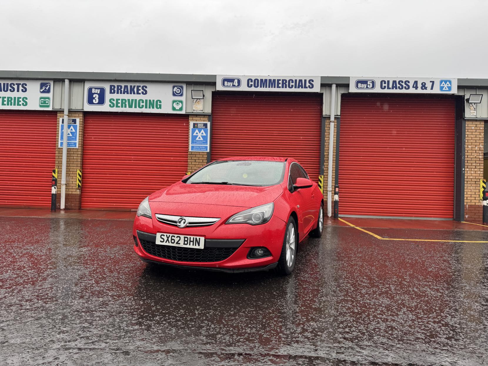 Vauxhall Astra GTC 1.4T 16V SRi Coupe 3dr Petrol Manual Euro 5 (s/s) (120 ps)