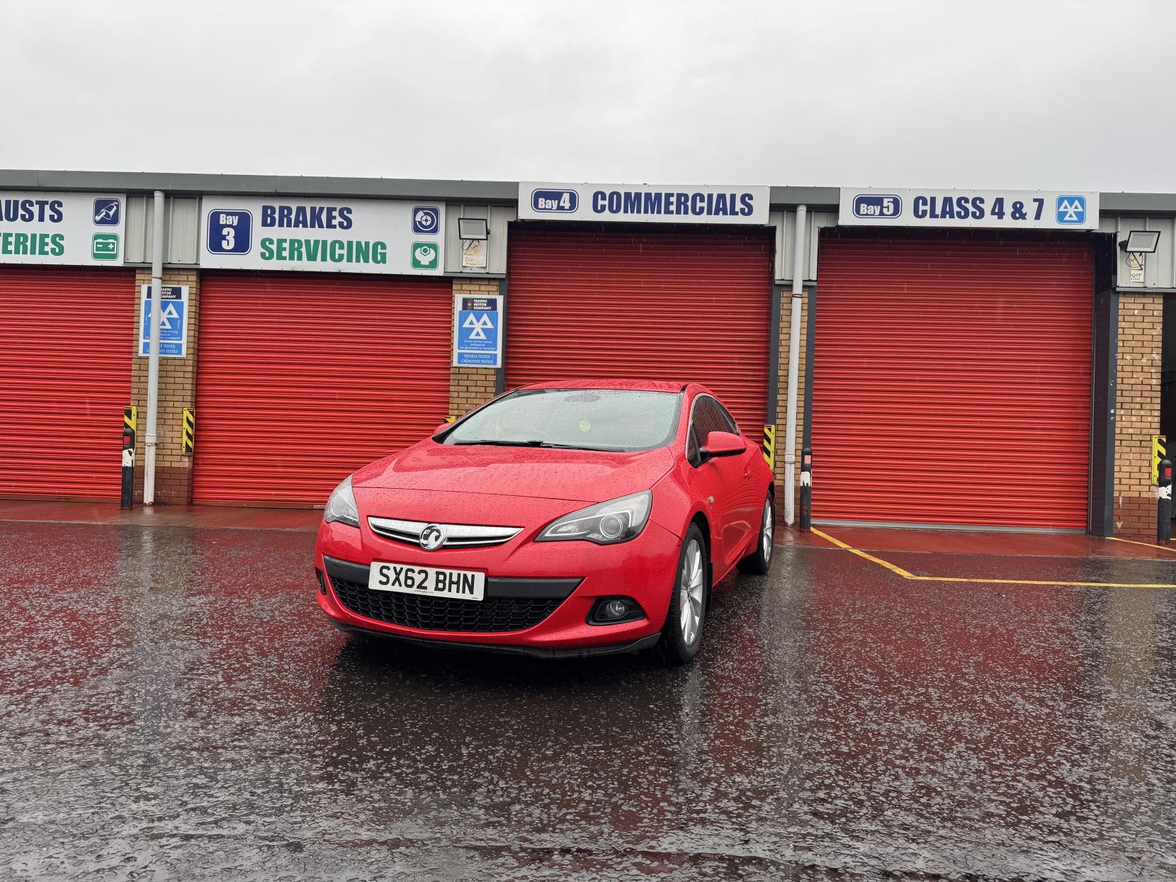 Vauxhall Astra GTC 1.4T 16V SRi Coupe 3dr Petrol Manual Euro 5 (s/s) (120 ps)
