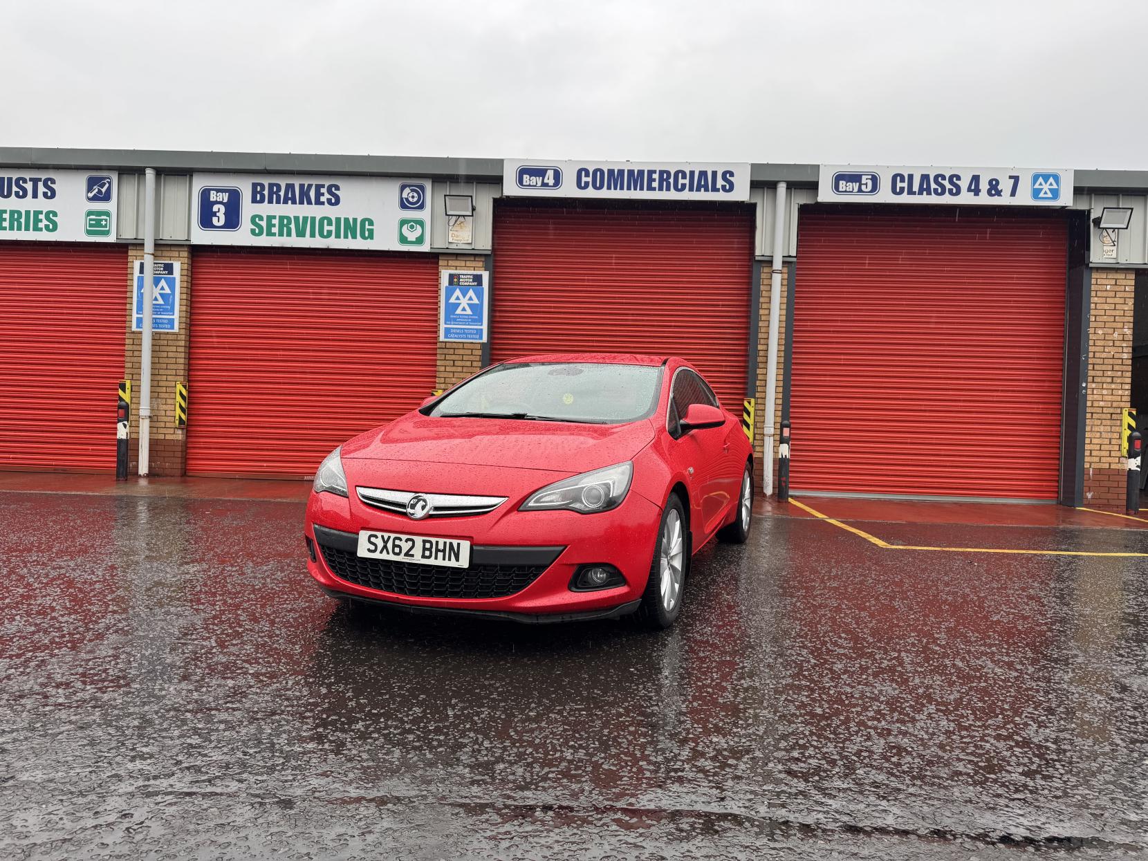 Vauxhall Astra GTC 1.4T 16V SRi Coupe 3dr Petrol Manual Euro 5 (s/s) (120 ps)