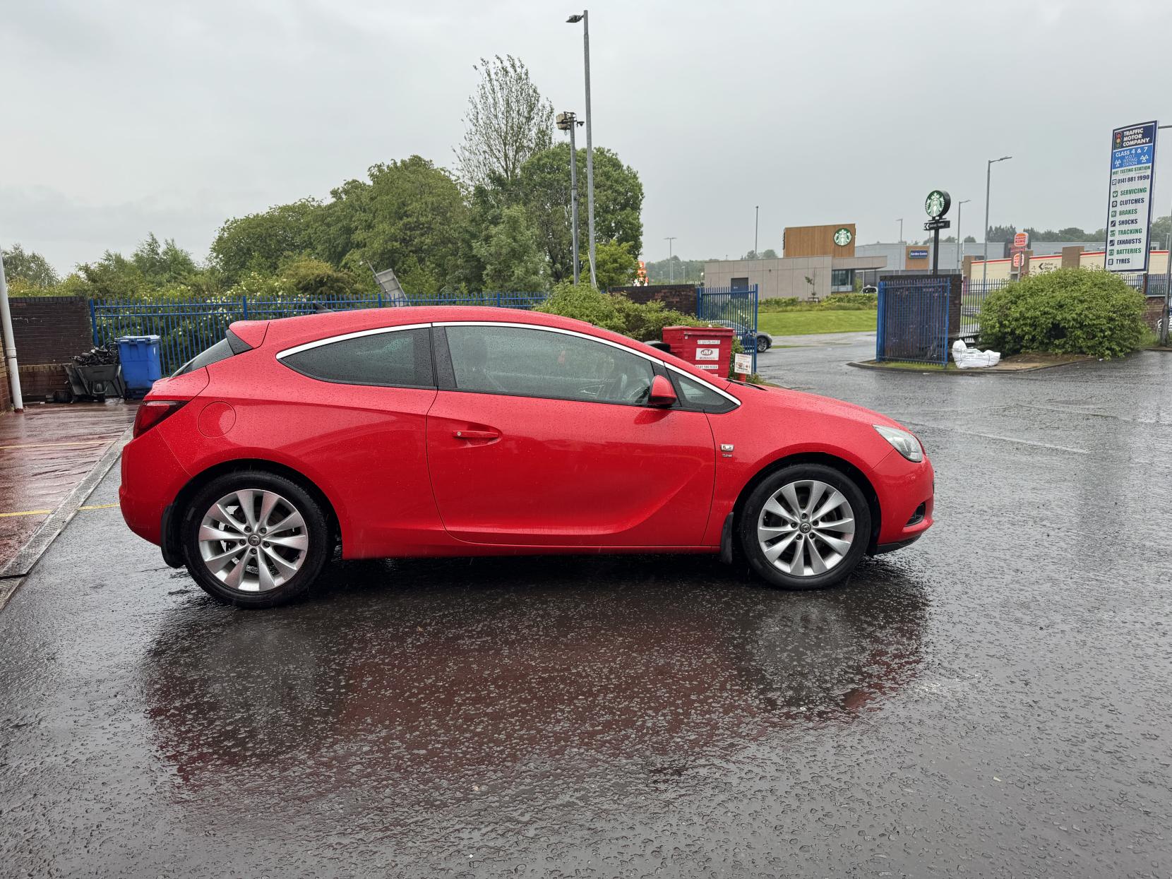 Vauxhall Astra GTC 1.4T 16V SRi Coupe 3dr Petrol Manual Euro 5 (s/s) (120 ps)