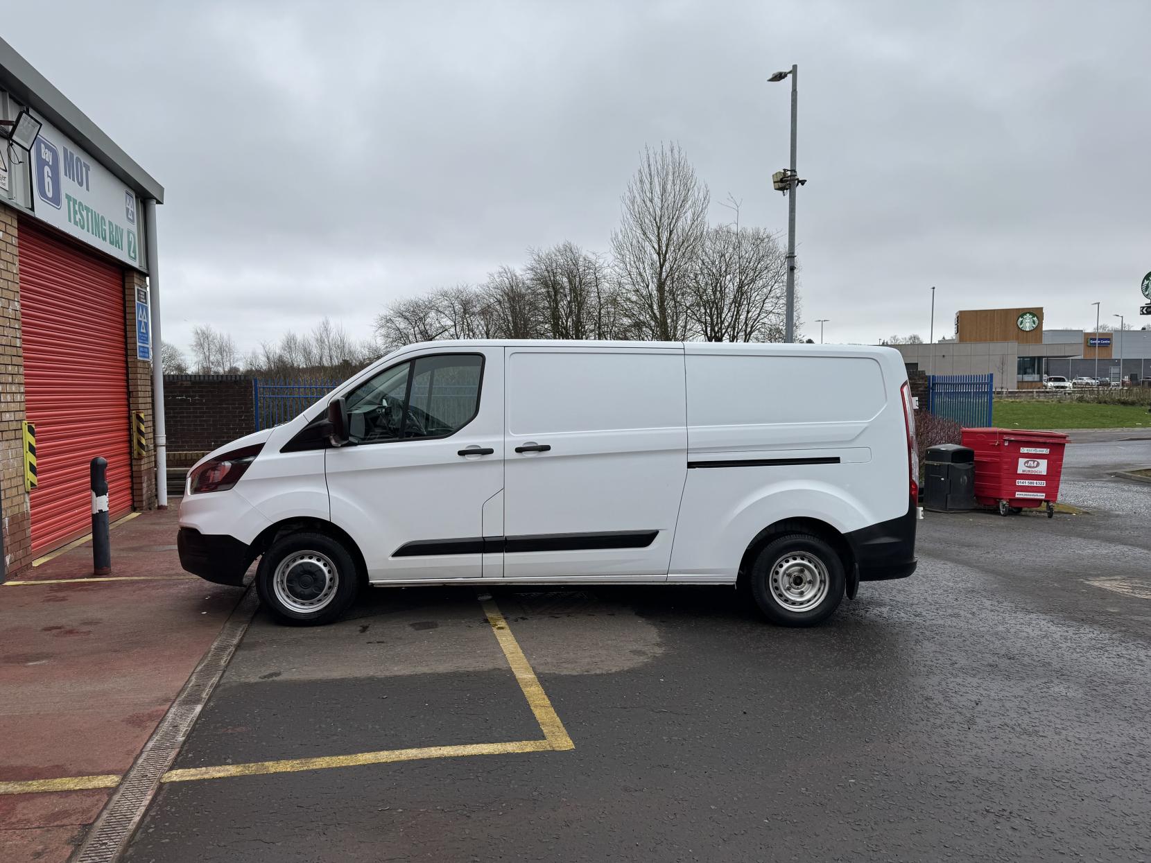 Ford Transit Custom 2.0 300 EcoBlue Leader Panel Van 5dr Diesel Manual L2 H1 Euro 6 (s/s) (105 ps)