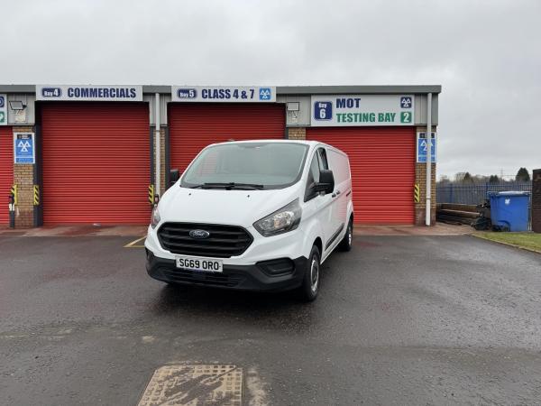 Ford Transit Custom 2.0 300 EcoBlue Leader Panel Van 5dr Diesel Manual L2 H1 Euro 6 (s/s) (105 ps)