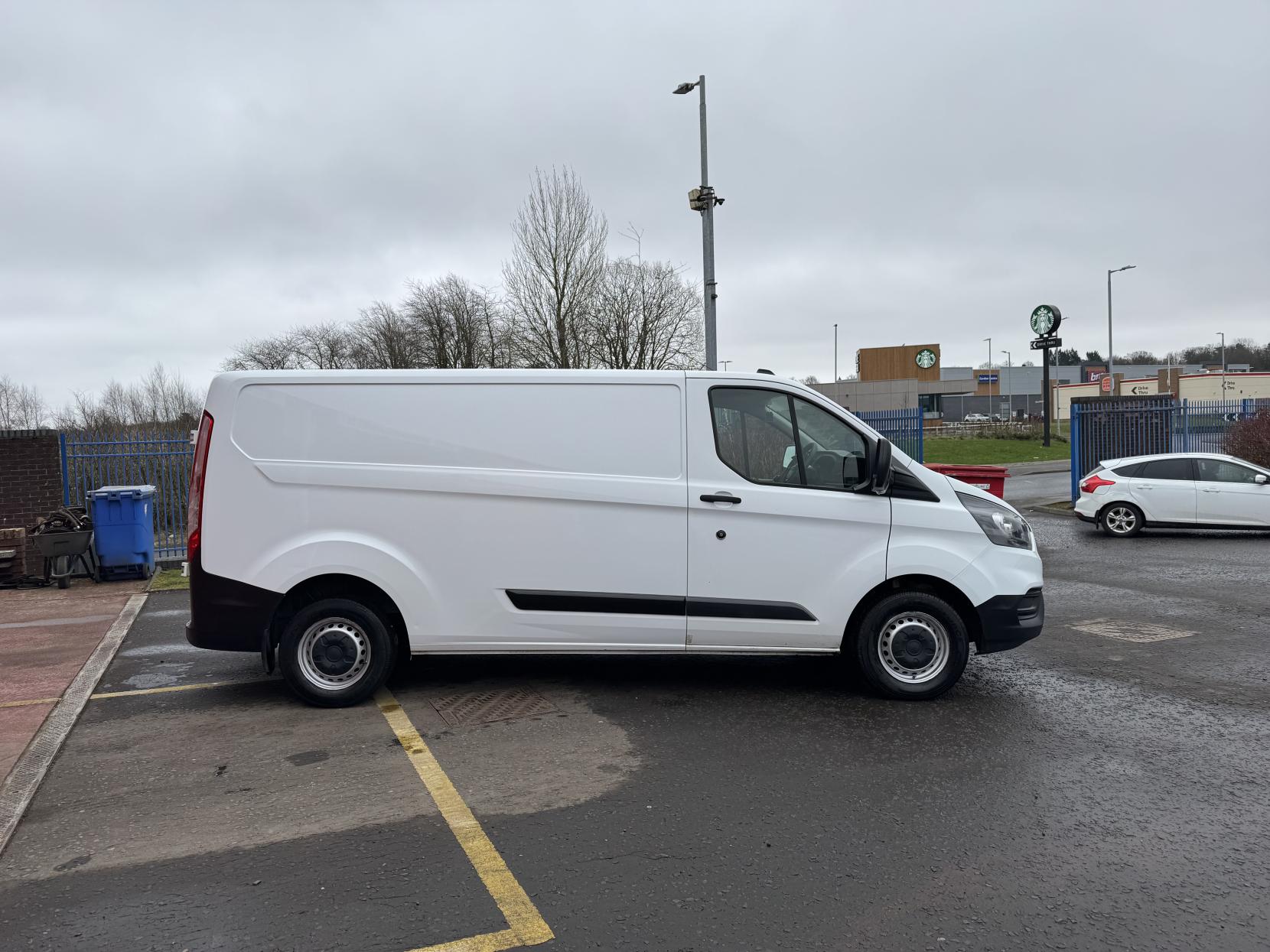 Ford Transit Custom 2.0 300 EcoBlue Leader Panel Van 5dr Diesel Manual L2 H1 Euro 6 (s/s) (105 ps)