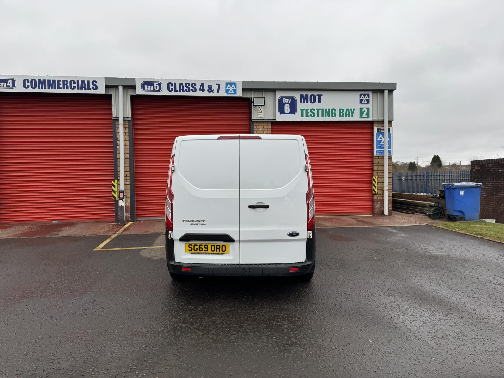 Ford Transit Custom 2.0 300 EcoBlue Leader Panel Van 5dr Diesel Manual L2 H1 Euro 6 (s/s) (105 ps)