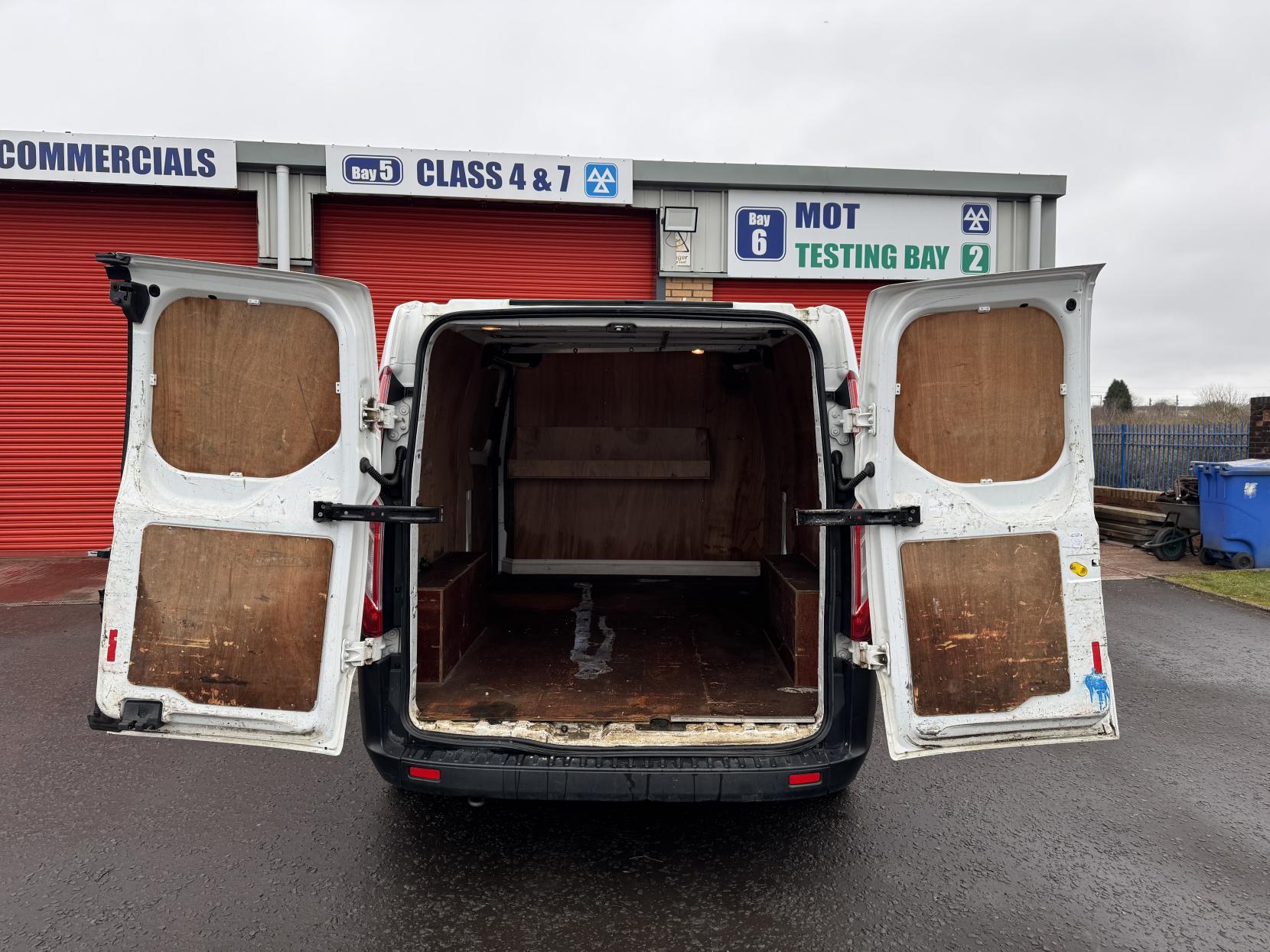 Ford Transit Custom 2.0 300 EcoBlue Leader Panel Van 5dr Diesel Manual L2 H1 Euro 6 (s/s) (105 ps)