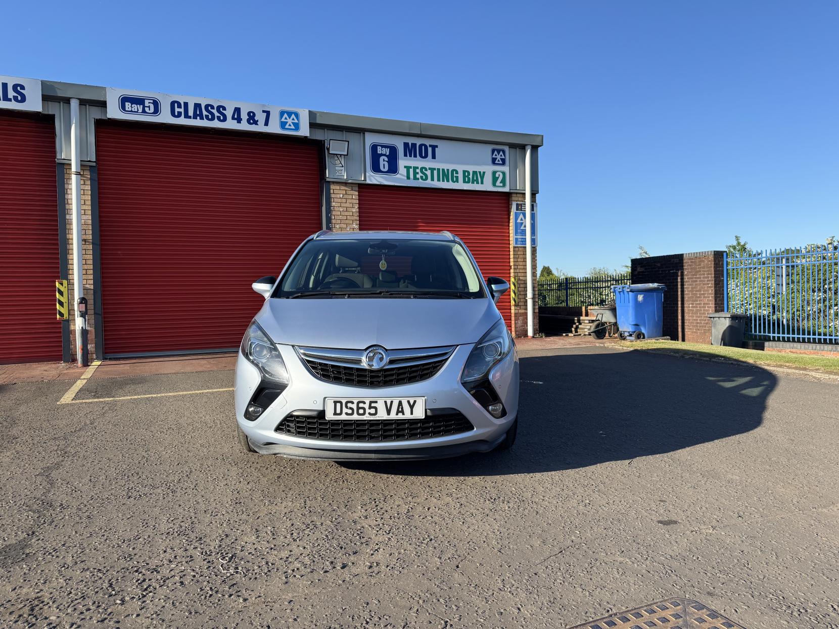 Vauxhall Zafira Tourer 1.4i Turbo SE MPV 5dr Petrol Manual Euro 6 (140 ps)
