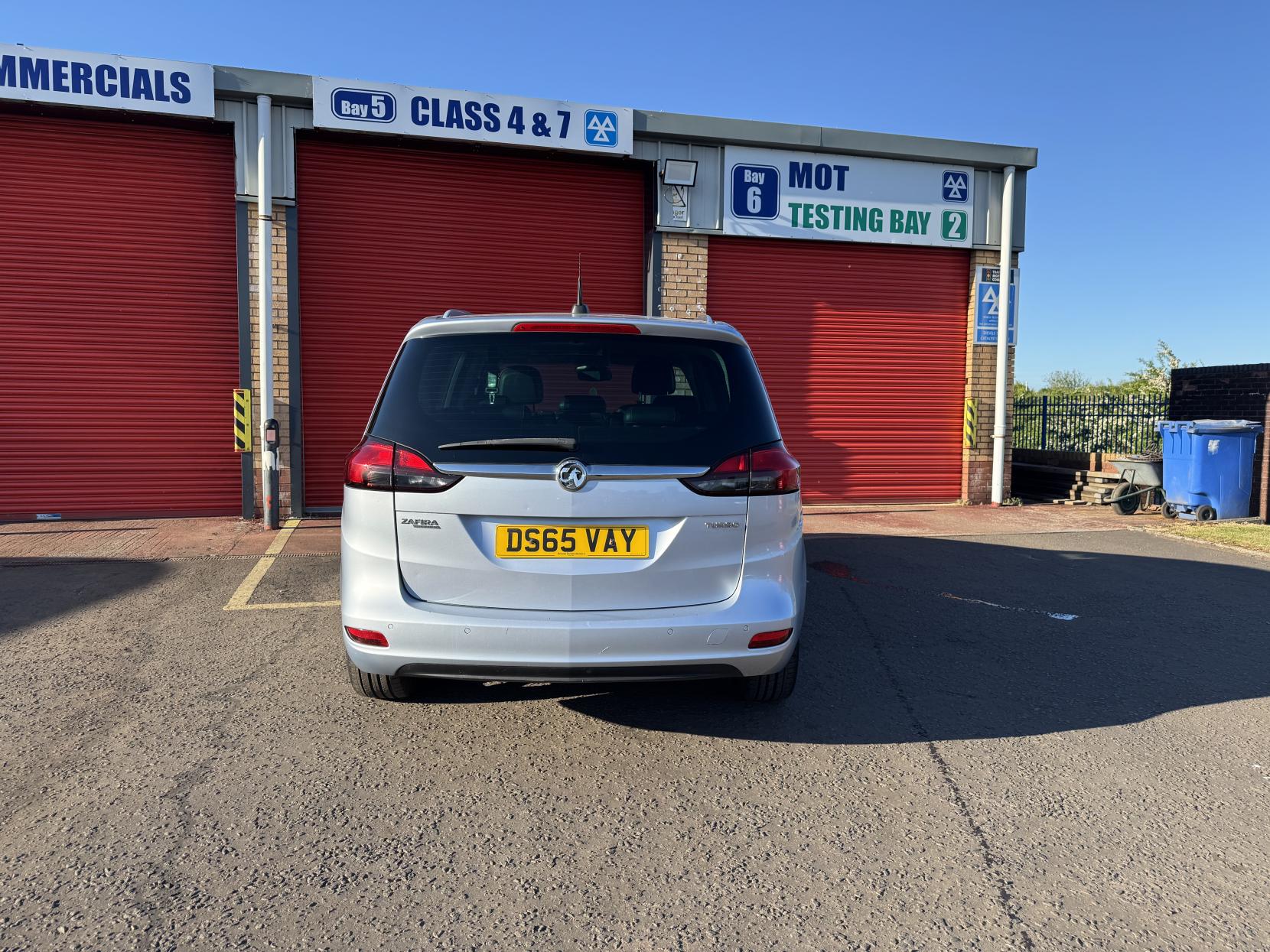 Vauxhall Zafira Tourer 1.4i Turbo SE MPV 5dr Petrol Manual Euro 6 (140 ps)
