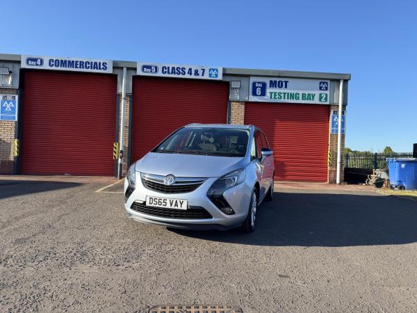 Vauxhall Zafira Tourer 1.4i Turbo SE MPV 5dr Petrol Manual Euro 6 (140 ps)