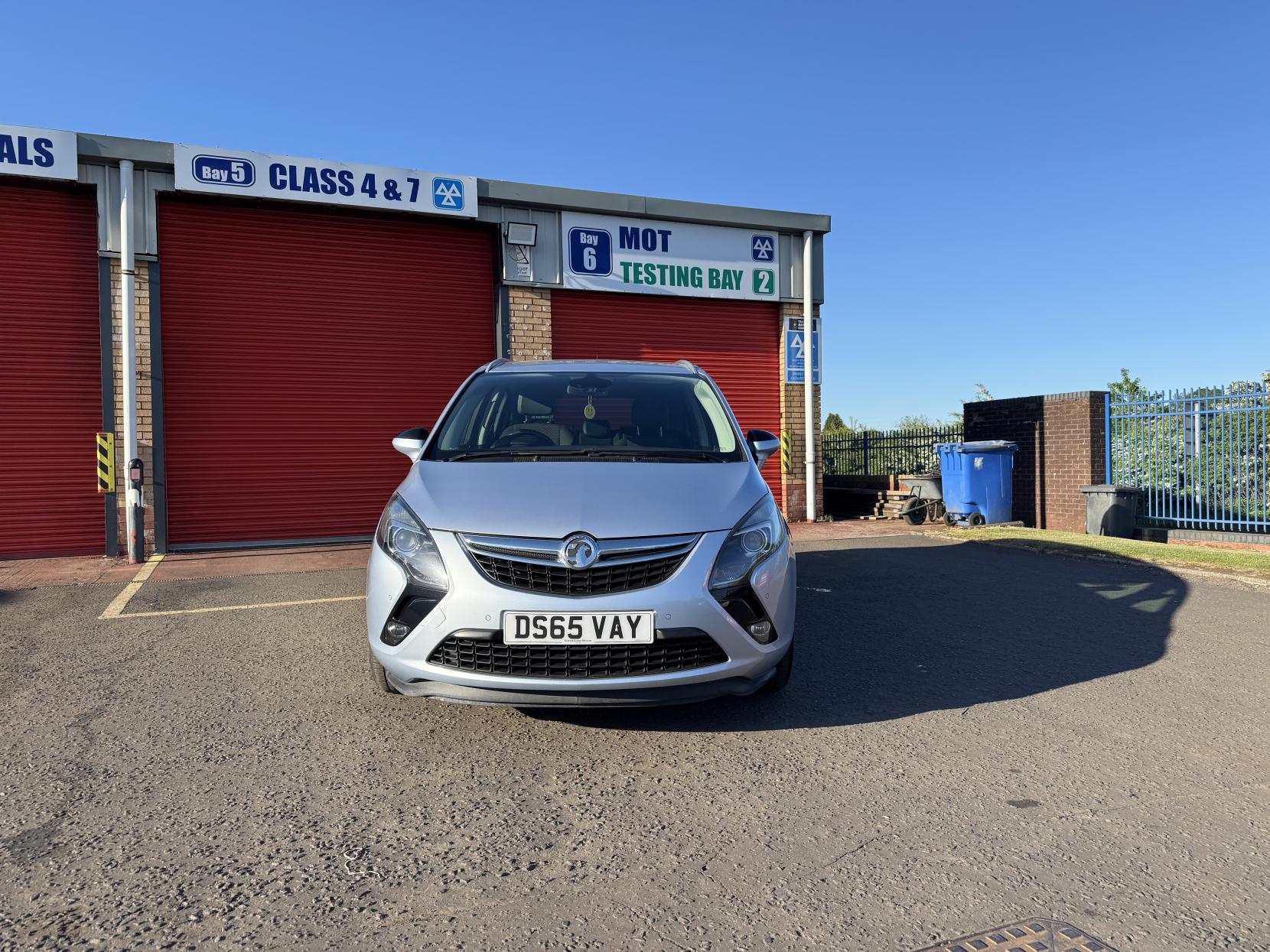 Vauxhall Zafira Tourer 1.4i Turbo SE MPV 5dr Petrol Manual Euro 6 (140 ps)