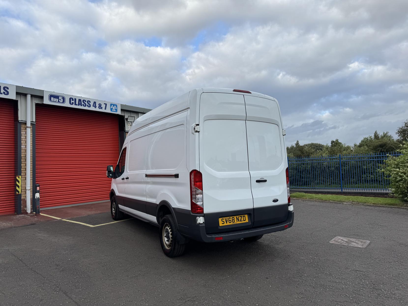 Ford Transit 2.0 350 EcoBlue Panel Van 5dr Diesel Manual RWD L3 H3 Euro 6 (130 ps)