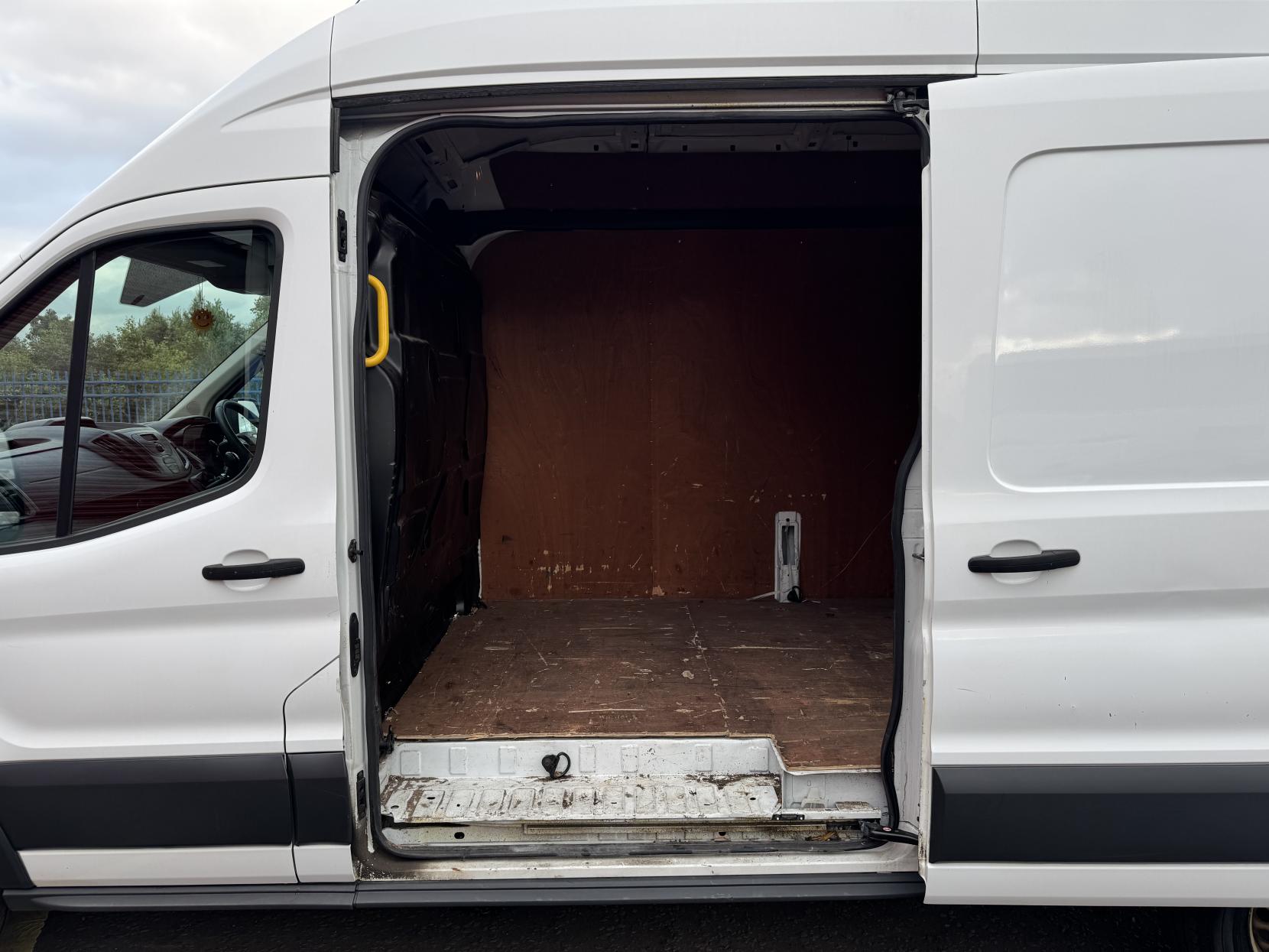 Ford Transit 2.0 350 EcoBlue Panel Van 5dr Diesel Manual RWD L3 H3 Euro 6 (130 ps)