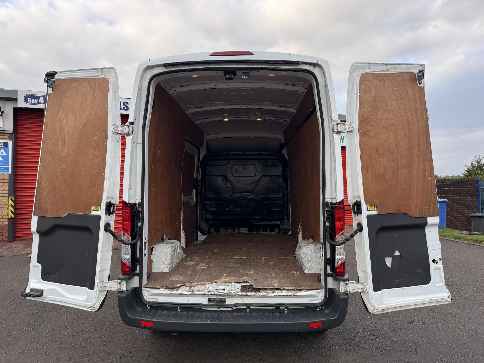 Ford Transit 2.0 350 EcoBlue Panel Van 5dr Diesel Manual RWD L3 H3 Euro 6 (130 ps)