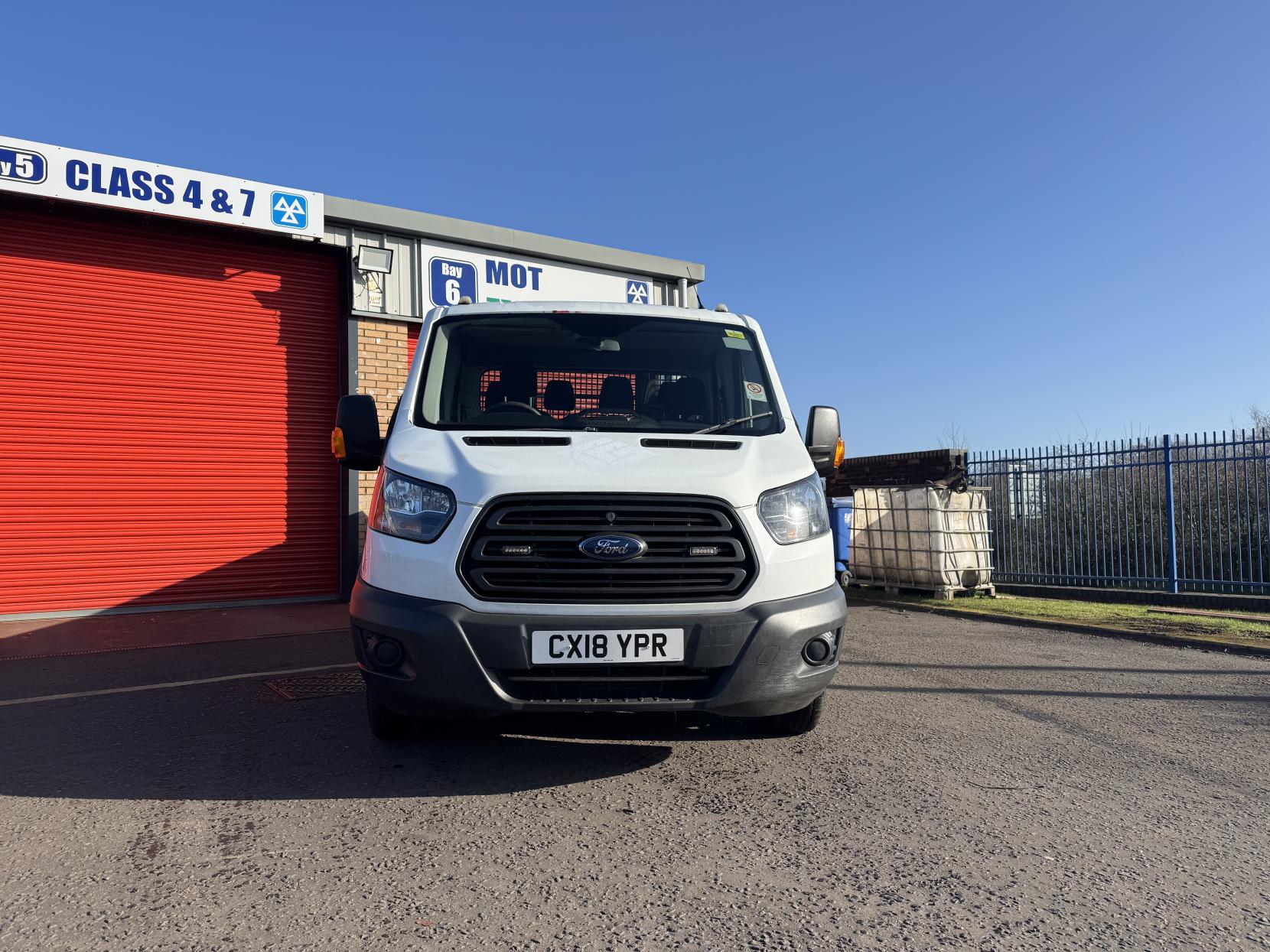 Ford Transit 2.0 350 EcoBlue 1-Way Double Tipper Double Cab 4dr Diesel Manual RWD L3 Euro 6 (1-Way, 1-Stop, DRW) (130 ps)