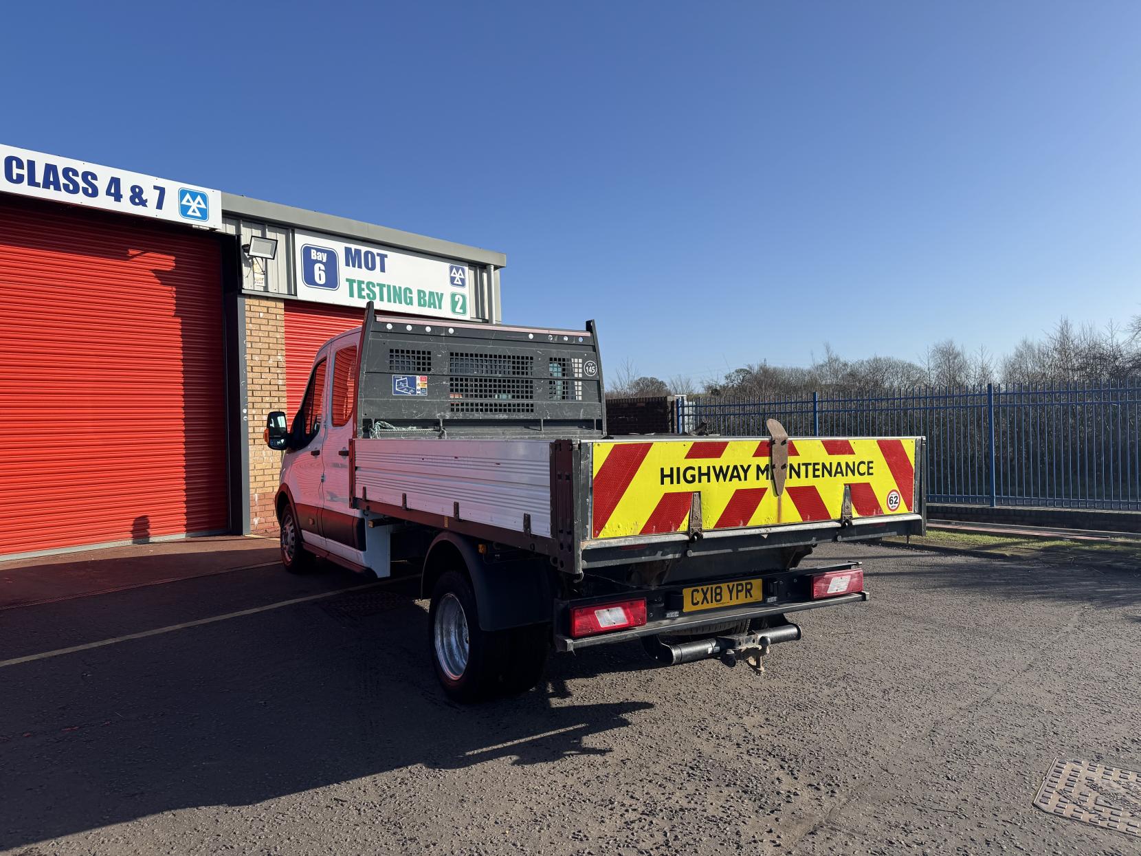 Ford Transit 2.0 350 EcoBlue 1-Way Double Tipper Double Cab 4dr Diesel Manual RWD L3 Euro 6 (1-Way, 1-Stop, DRW) (130 ps)