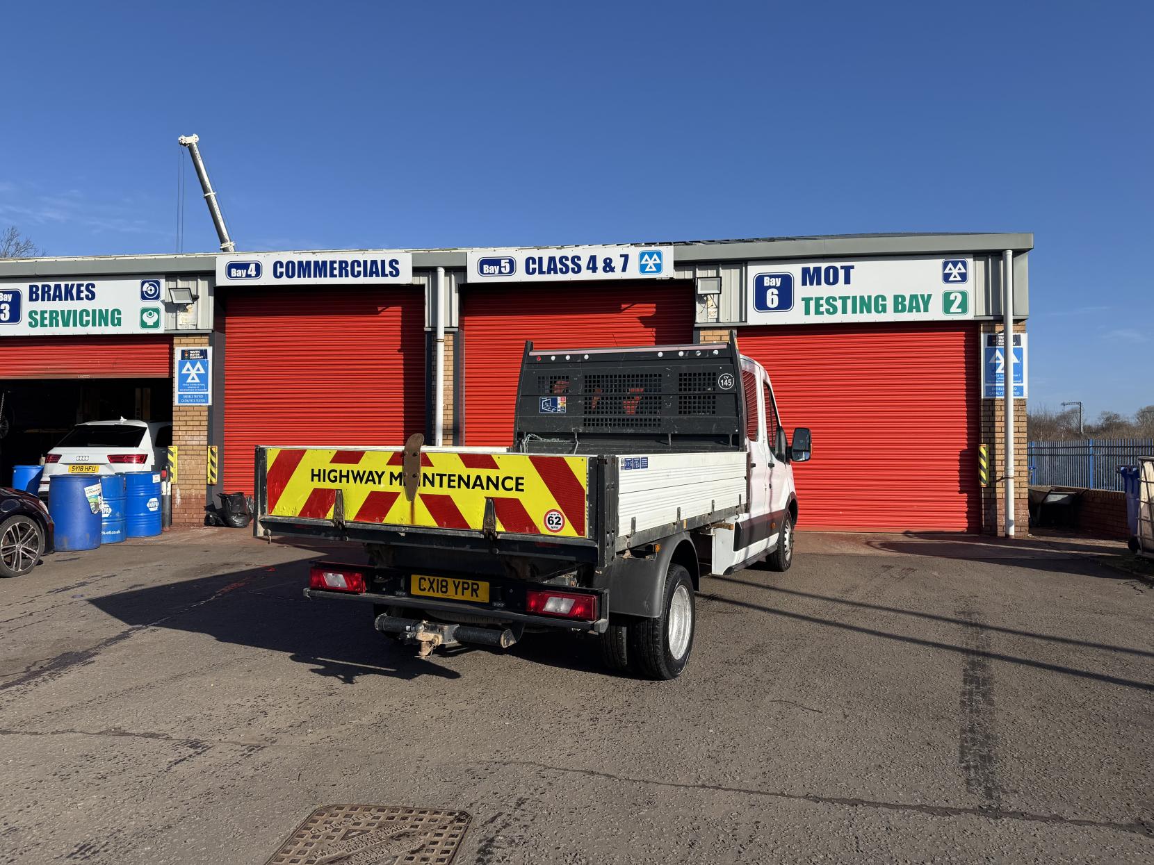 Ford Transit 2.0 350 EcoBlue 1-Way Double Tipper Double Cab 4dr Diesel Manual RWD L3 Euro 6 (1-Way, 1-Stop, DRW) (130 ps)