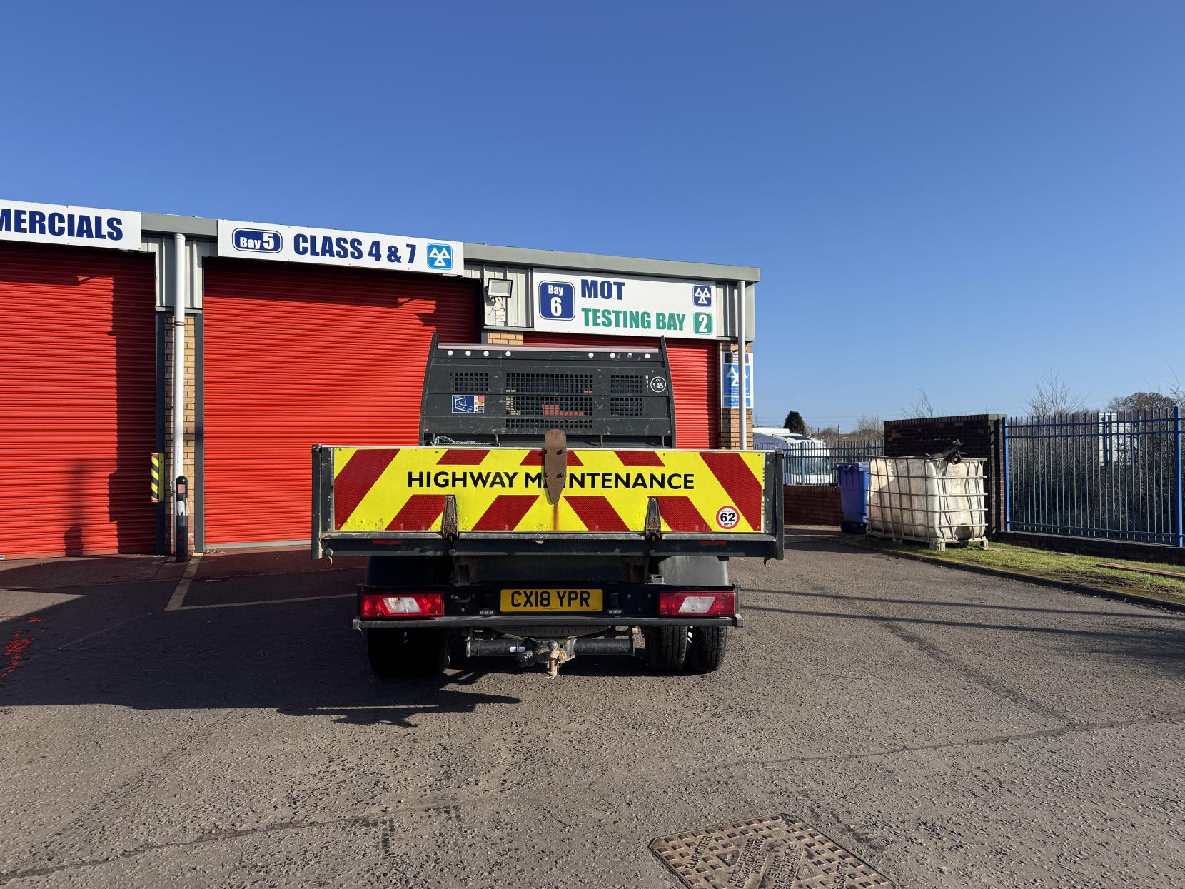 Ford Transit 2.0 350 EcoBlue 1-Way Double Tipper Double Cab 4dr Diesel Manual RWD L3 Euro 6 (1-Way, 1-Stop, DRW) (130 ps)