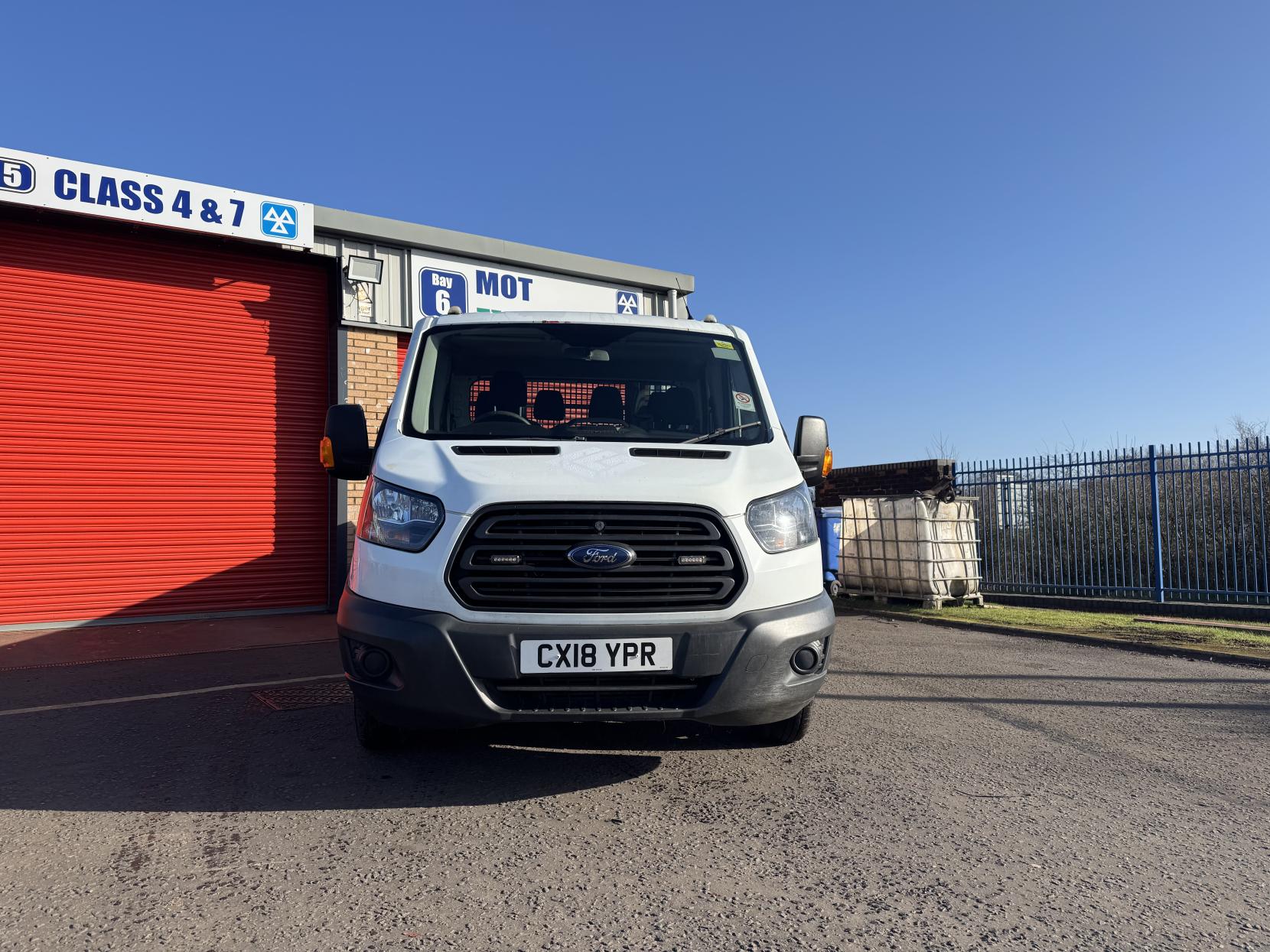 Ford Transit 2.0 350 EcoBlue 1-Way Double Tipper Double Cab 4dr Diesel Manual RWD L3 Euro 6 (1-Way, 1-Stop, DRW) (130 ps)