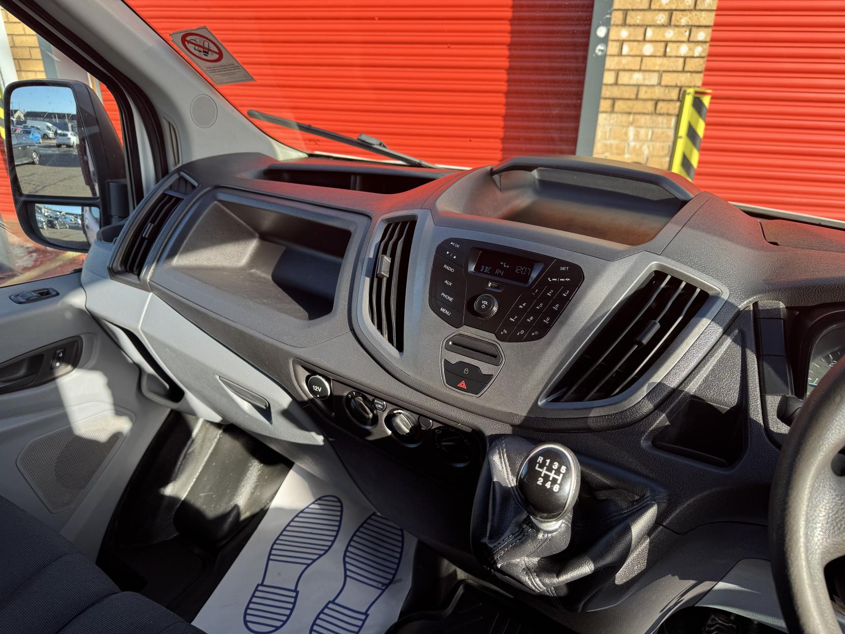 Ford Transit 2.0 350 EcoBlue 1-Way Double Tipper Double Cab 4dr Diesel Manual RWD L3 Euro 6 (1-Way, 1-Stop, DRW) (130 ps)