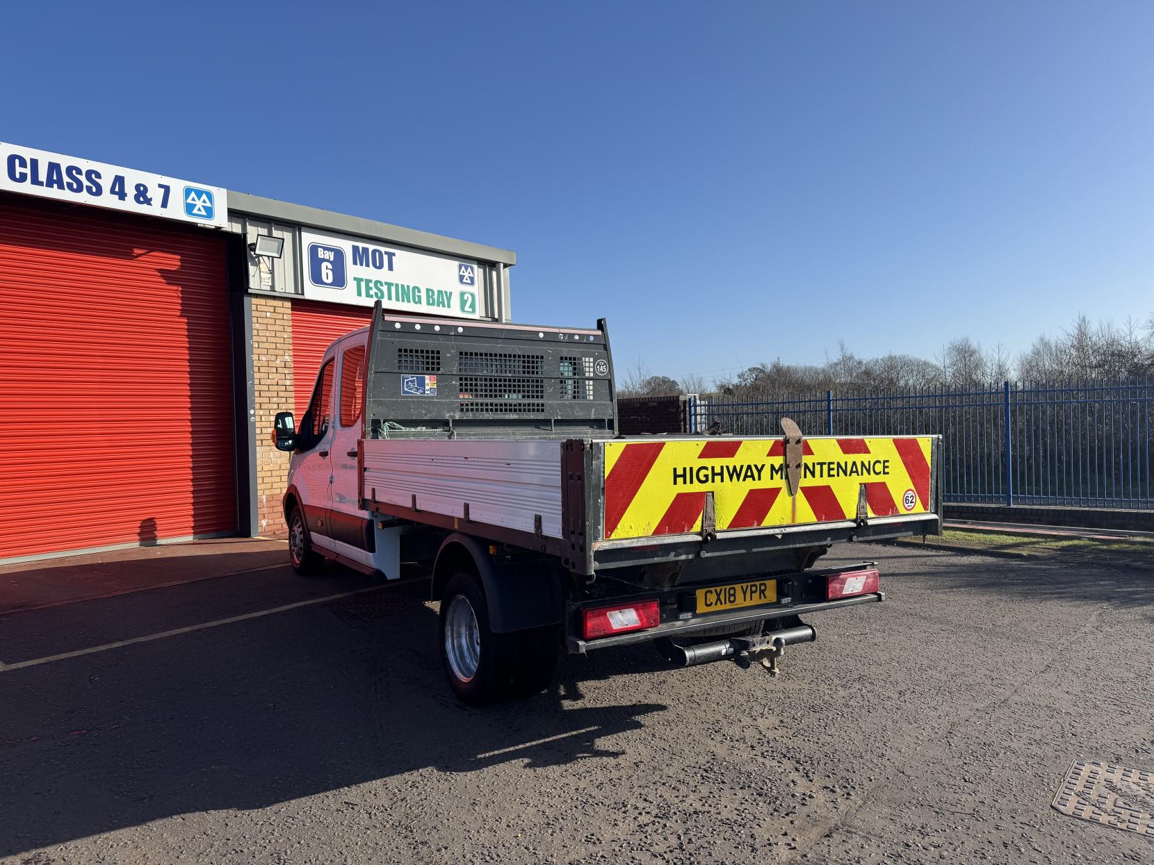 Ford Transit 2.0 350 EcoBlue 1-Way Double Tipper Double Cab 4dr Diesel Manual RWD L3 Euro 6 (1-Way, 1-Stop, DRW) (130 ps)