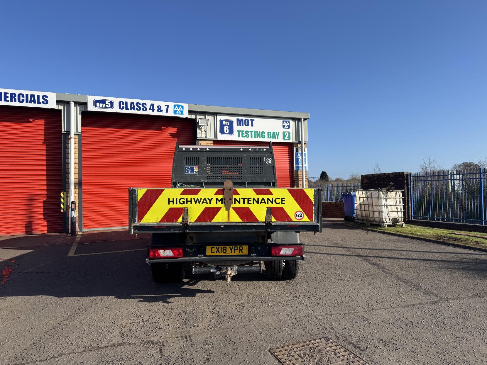 Ford Transit 2.0 350 EcoBlue 1-Way Double Tipper Double Cab 4dr Diesel Manual RWD L3 Euro 6 (1-Way, 1-Stop, DRW) (130 ps)