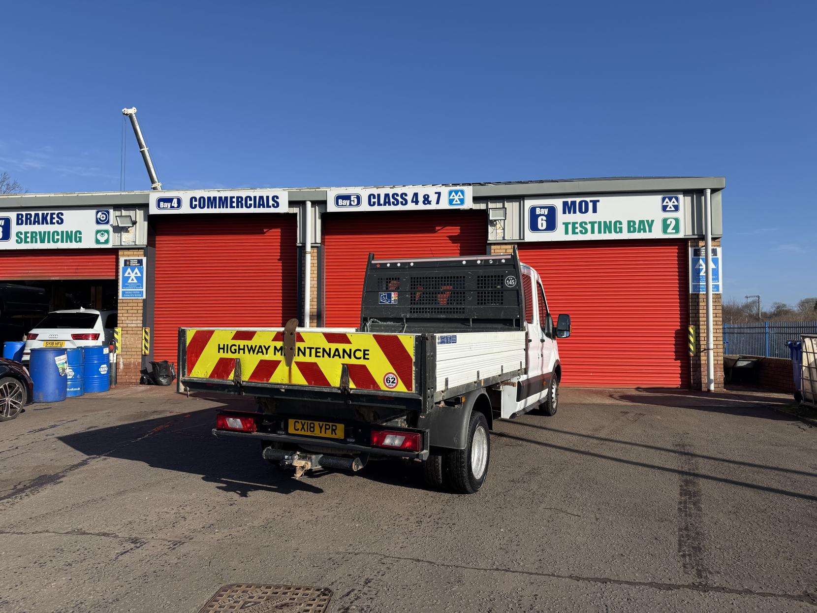 Ford Transit 2.0 350 EcoBlue 1-Way Double Tipper Double Cab 4dr Diesel Manual RWD L3 Euro 6 (1-Way, 1-Stop, DRW) (130 ps)