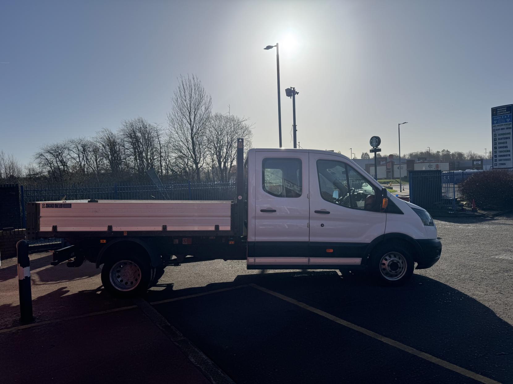 Ford Transit 2.0 350 EcoBlue 1-Way Double Tipper Double Cab 4dr Diesel Manual RWD L3 Euro 6 (1-Way, 1-Stop, DRW) (130 ps)