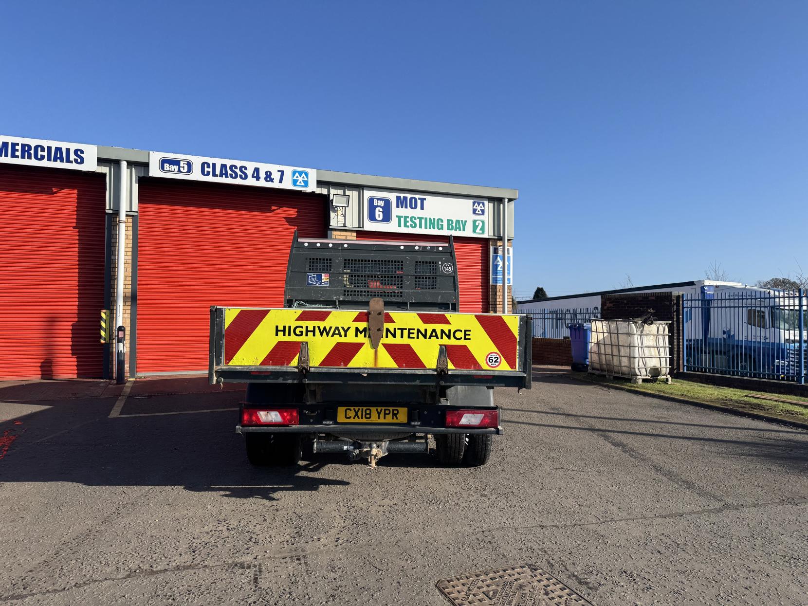 Ford Transit 2.0 350 EcoBlue 1-Way Double Tipper Double Cab 4dr Diesel Manual RWD L3 Euro 6 (1-Way, 1-Stop, DRW) (130 ps)