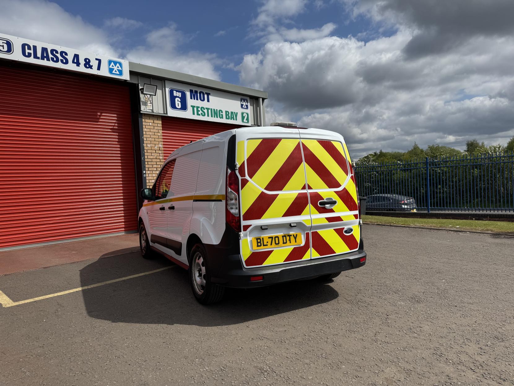 Ford Transit Connect 1.5 200 EcoBlue Leader Panel Van 5dr Diesel Manual L1 Euro 6 (s/s) (75 ps)
