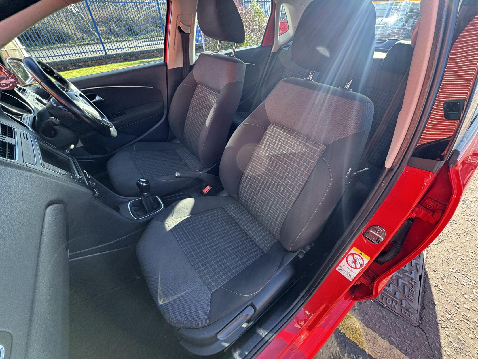 Volkswagen Polo 1.0 BlueMotion Tech SE Hatchback 5dr Petrol Manual Euro 6 (s/s) (60 ps)