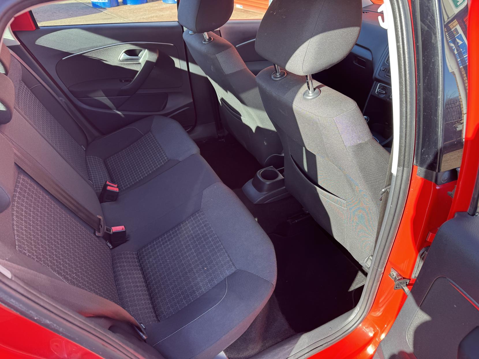 Volkswagen Polo 1.0 BlueMotion Tech SE Hatchback 5dr Petrol Manual Euro 6 (s/s) (60 ps)