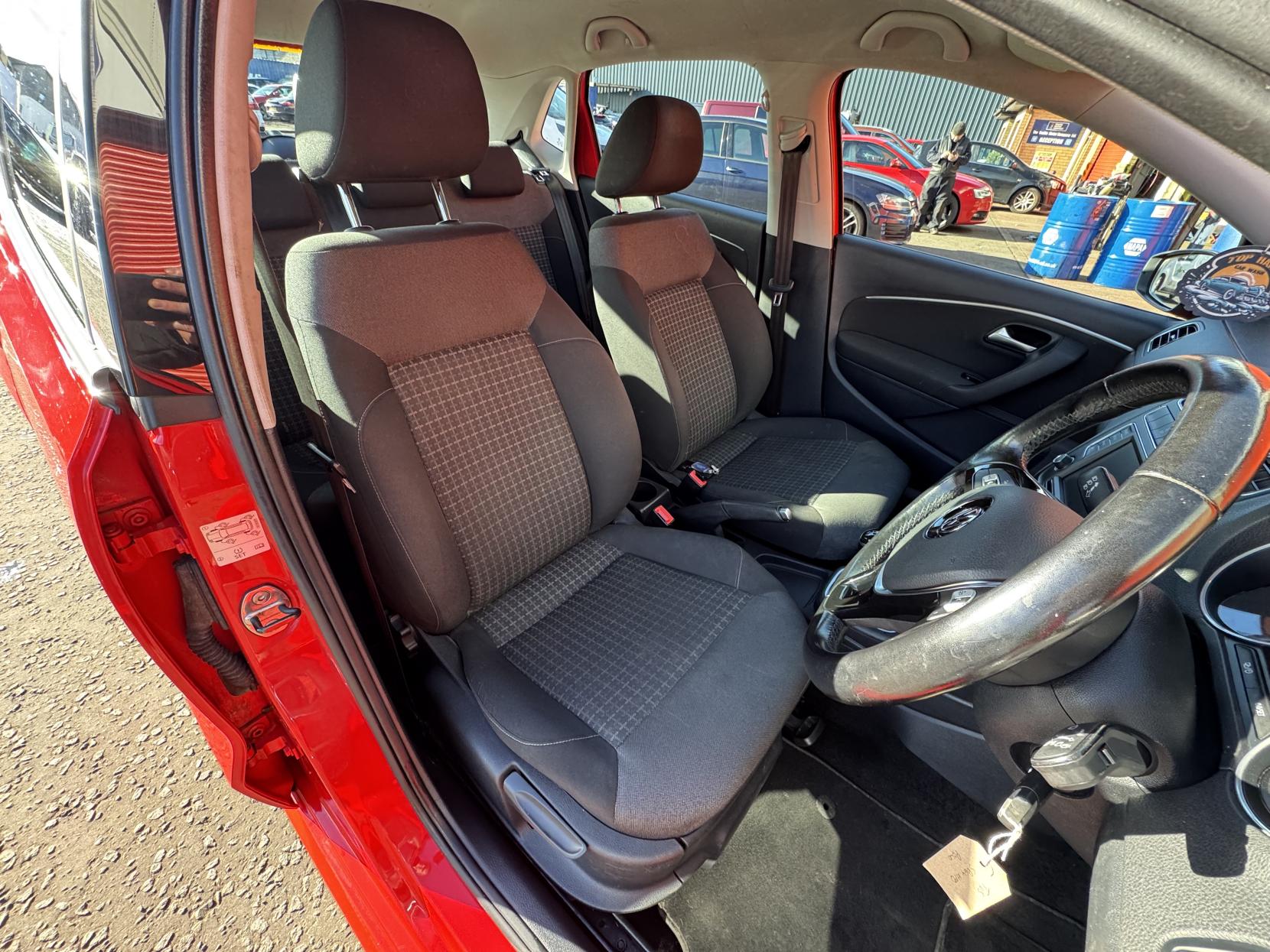 Volkswagen Polo 1.0 BlueMotion Tech SE Hatchback 5dr Petrol Manual Euro 6 (s/s) (60 ps)