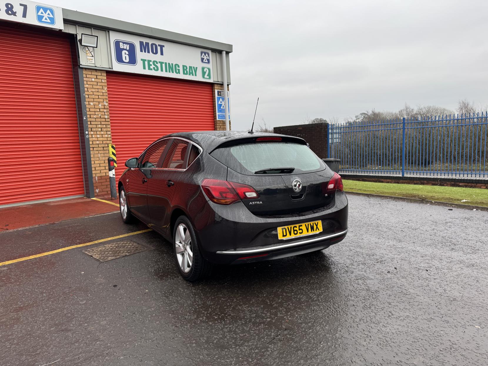 Vauxhall Astra 1.6i SRi Hatchback 5dr Petrol Manual Euro 6 (115 ps)