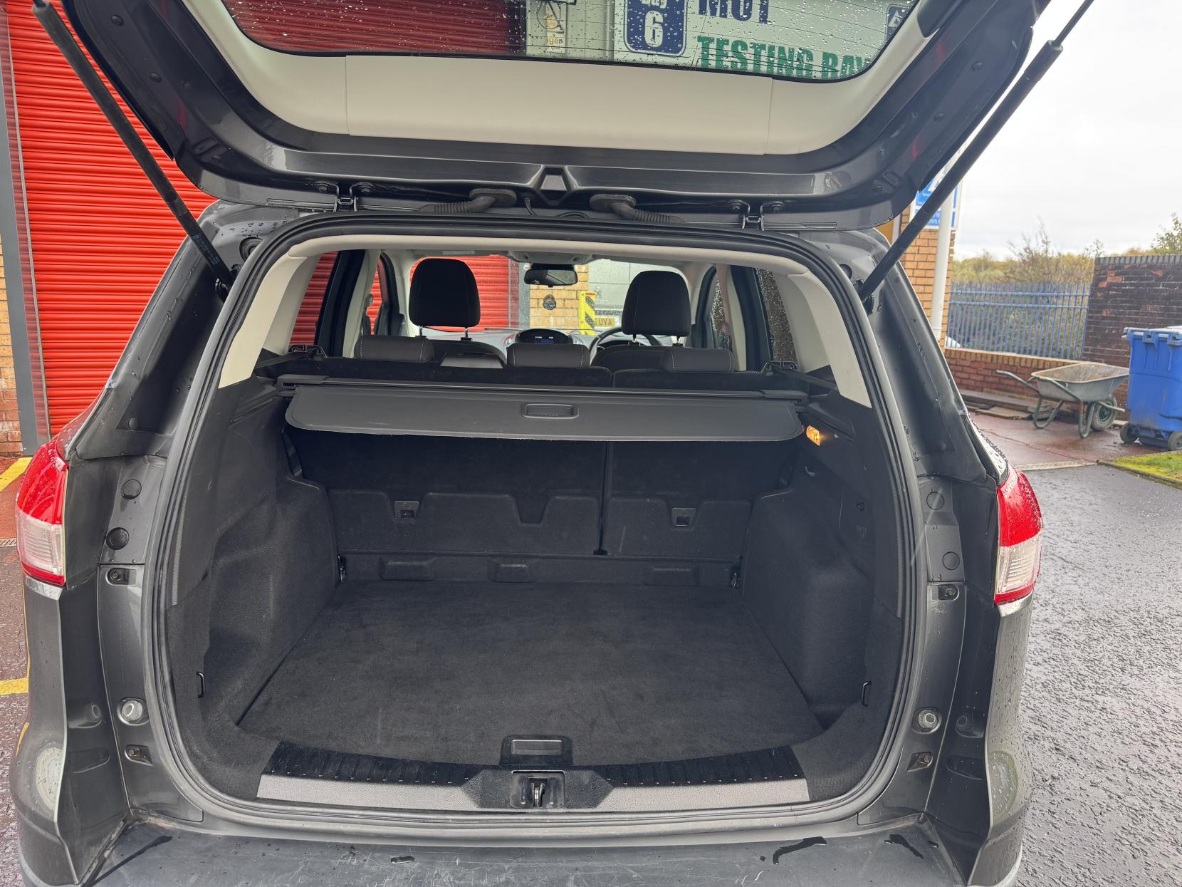 Ford Kuga 1.5T EcoBoost Zetec SUV 5dr Petrol Manual 2WD Euro 6 (s/s) (150 ps)