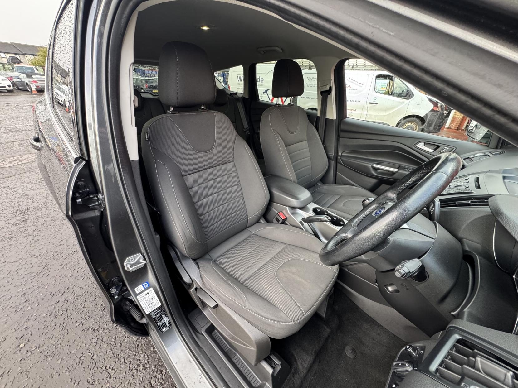 Ford Kuga 1.5T EcoBoost Zetec SUV 5dr Petrol Manual 2WD Euro 6 (s/s) (150 ps)