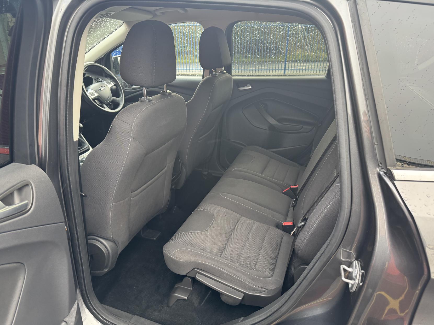 Ford Kuga 1.5T EcoBoost Zetec SUV 5dr Petrol Manual 2WD Euro 6 (s/s) (150 ps)