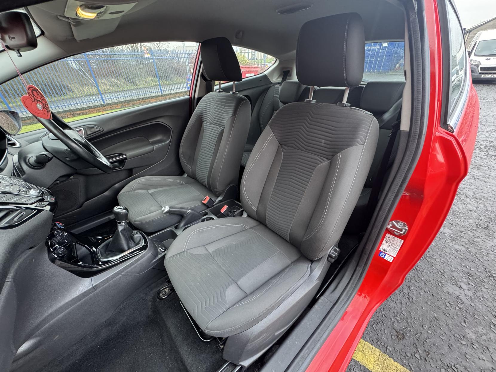 Ford Fiesta 1.25 Zetec Hatchback 3dr Petrol Manual Euro 6 (82 ps)