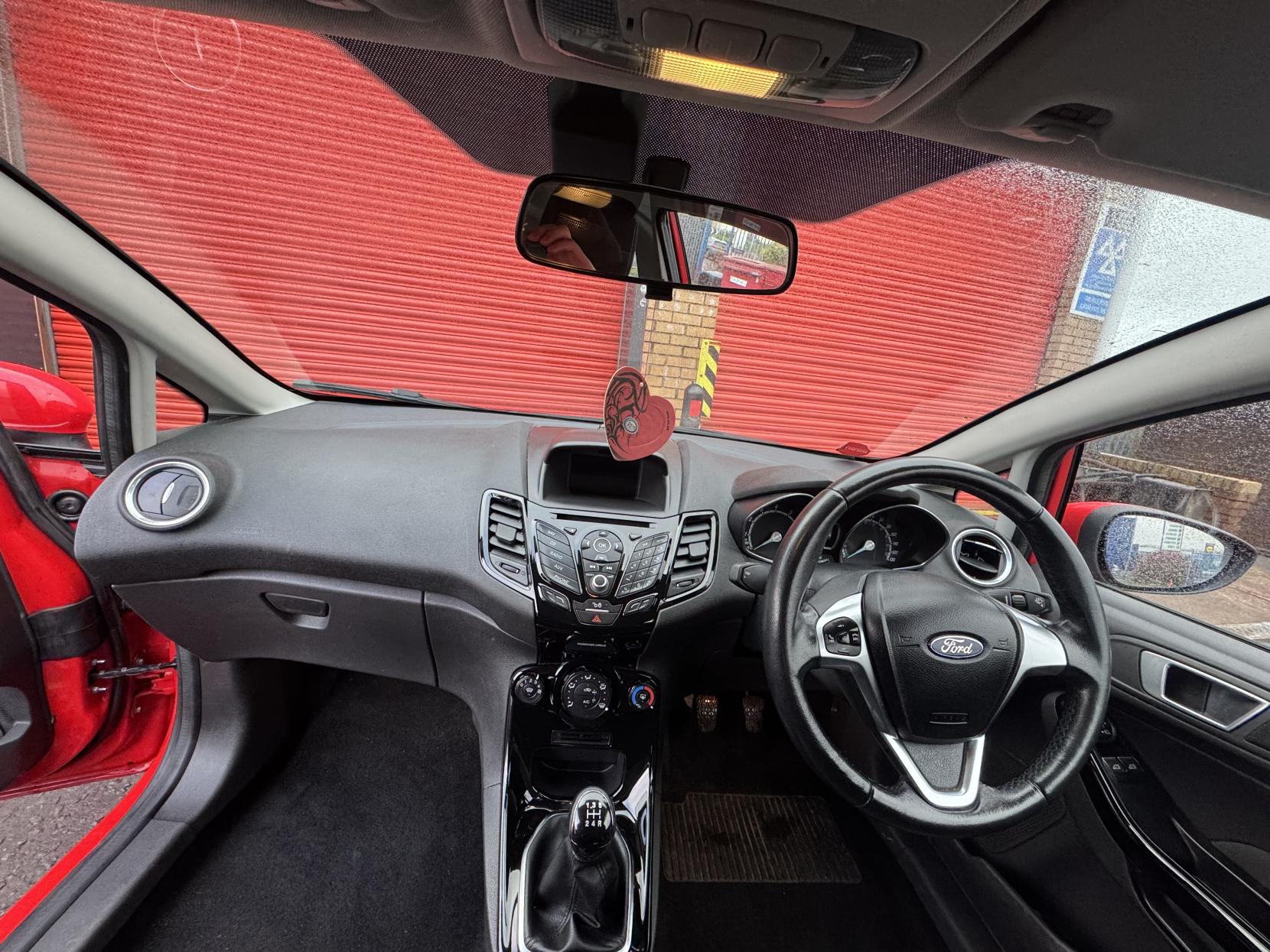 Ford Fiesta 1.25 Zetec Hatchback 3dr Petrol Manual Euro 6 (82 ps)