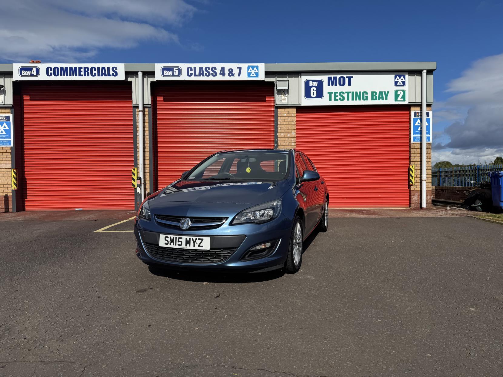 Vauxhall Astra 1.4i Excite Hatchback 5dr Petrol Manual Euro 6 (100 ps)