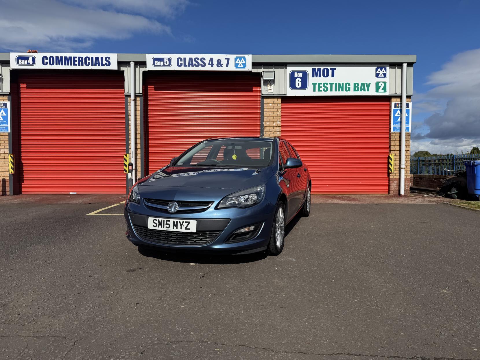 Vauxhall Astra 1.4i Excite Hatchback 5dr Petrol Manual Euro 6 (100 ps)