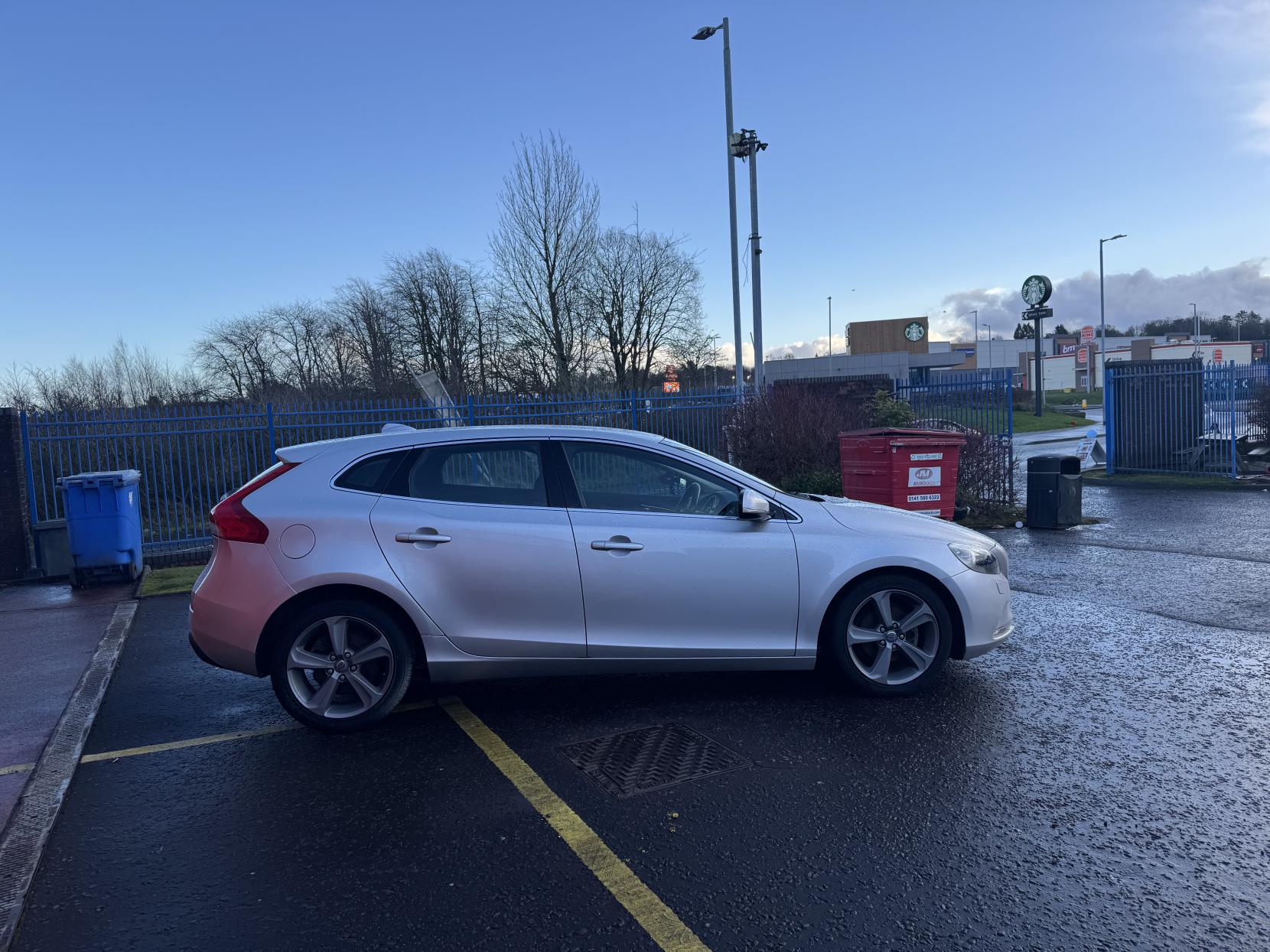 Volvo V40 1.6 D2 SE Hatchback 5dr Diesel Manual Euro 5 (s/s) (115 ps)