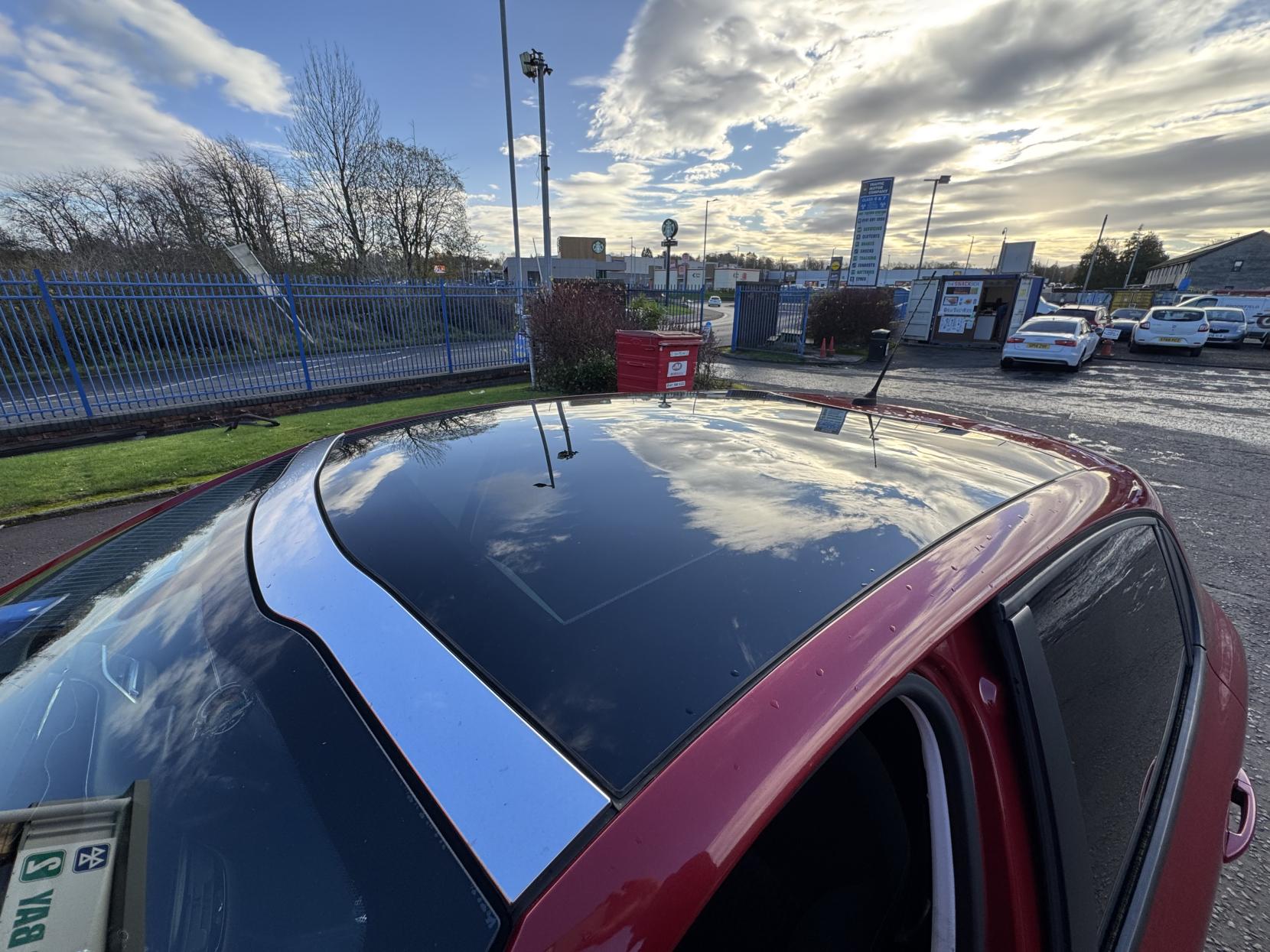 Peugeot 208 1.2 VTi Style Hatchback 5dr Petrol Manual Euro 5 (82 ps)