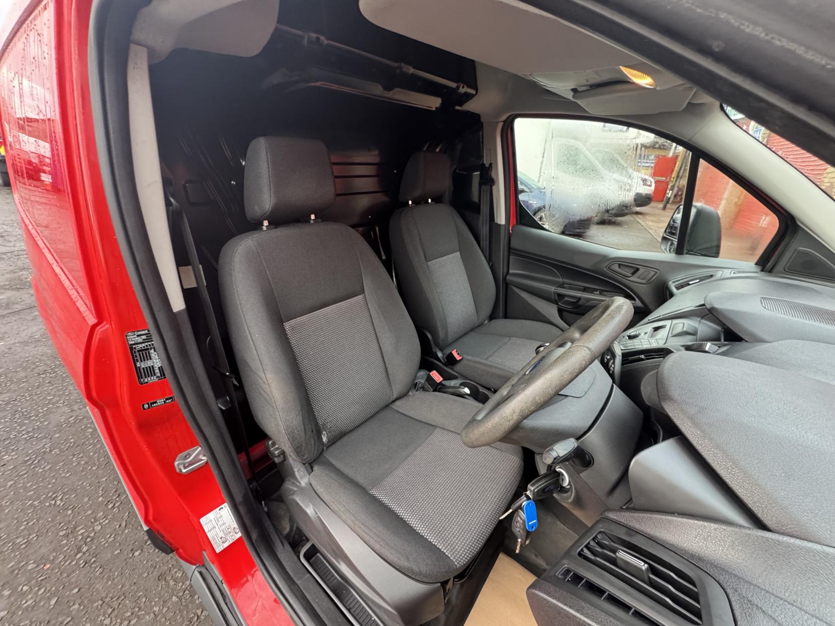 Ford Transit Connect 1.6 TDCi 200 Panel Van 5dr Diesel Manual L1 H1 (124 g/km, 74 bhp)