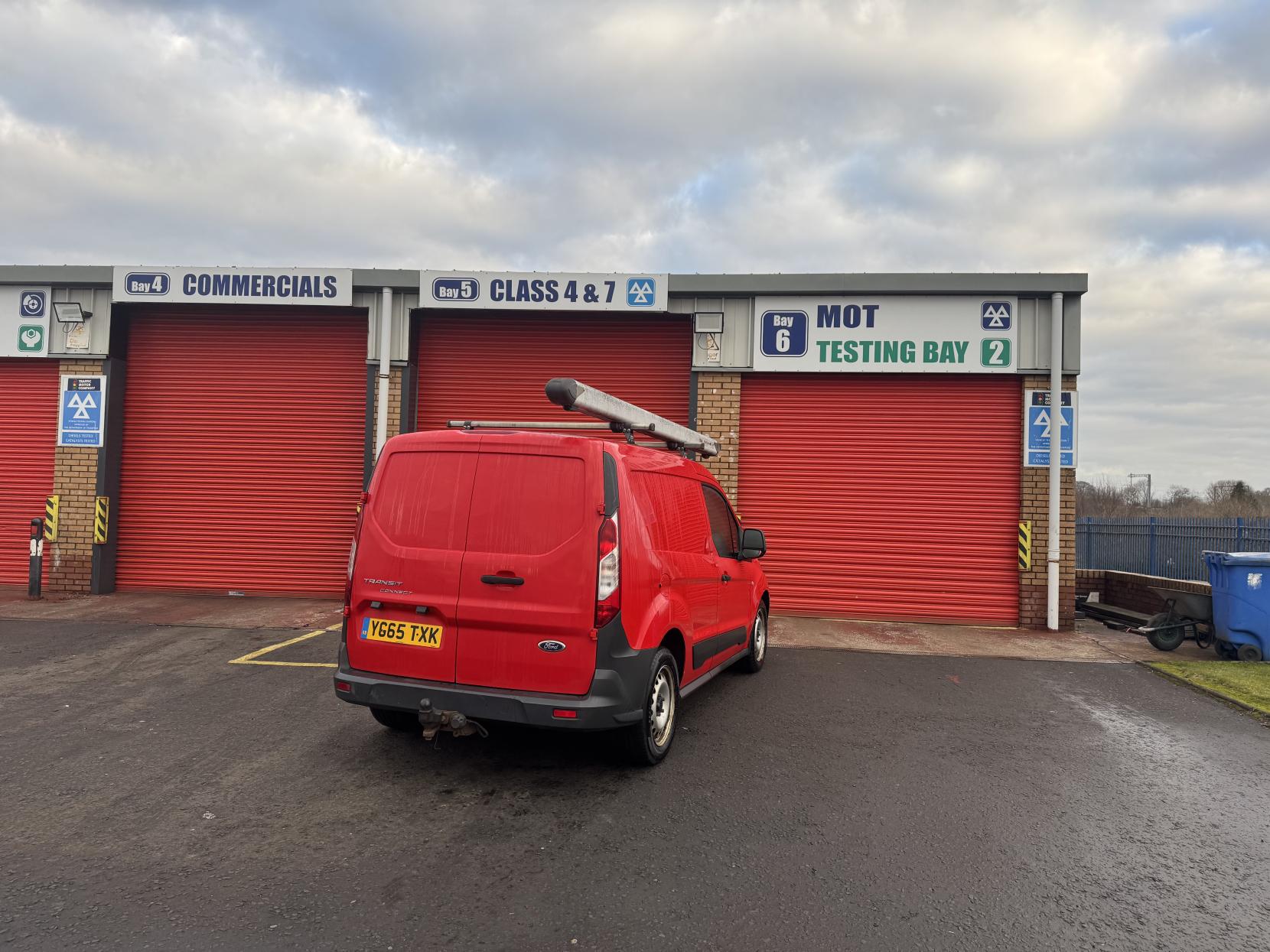 Ford Transit Connect 1.6 TDCi 200 Panel Van 5dr Diesel Manual L1 H1 (124 g/km, 74 bhp)